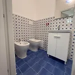 A I R House *