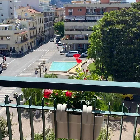 A I R House Sorrento