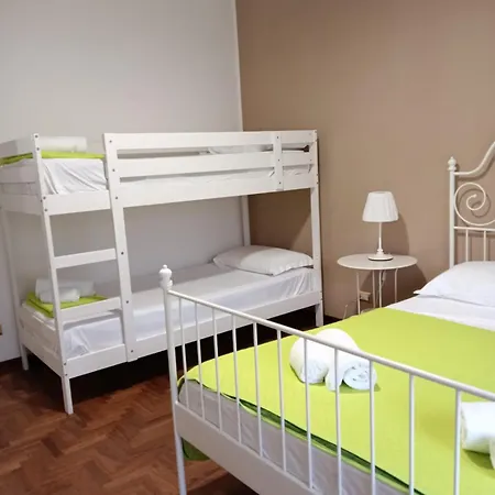 Guest house A I R House