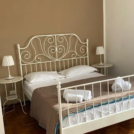 ゲストハウス A I R House